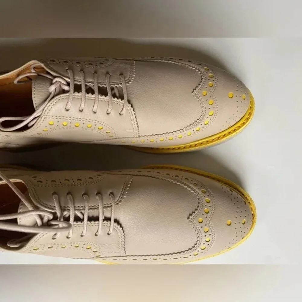 New CLERGERIE Beige Trendy Yellow Trim Oxford Derbys size 38.5